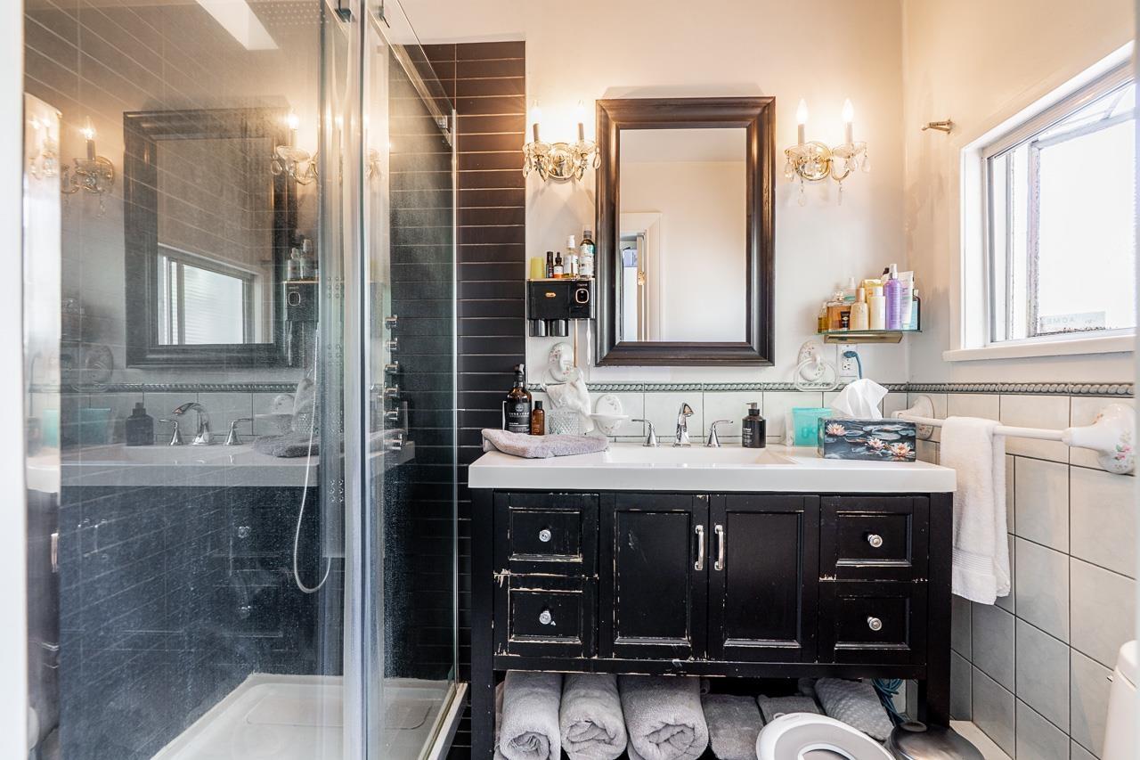 15410 VICTORIA AVENUE, White Rock