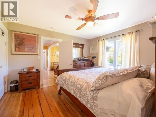 4215 WESTVIEW AVE - 49
