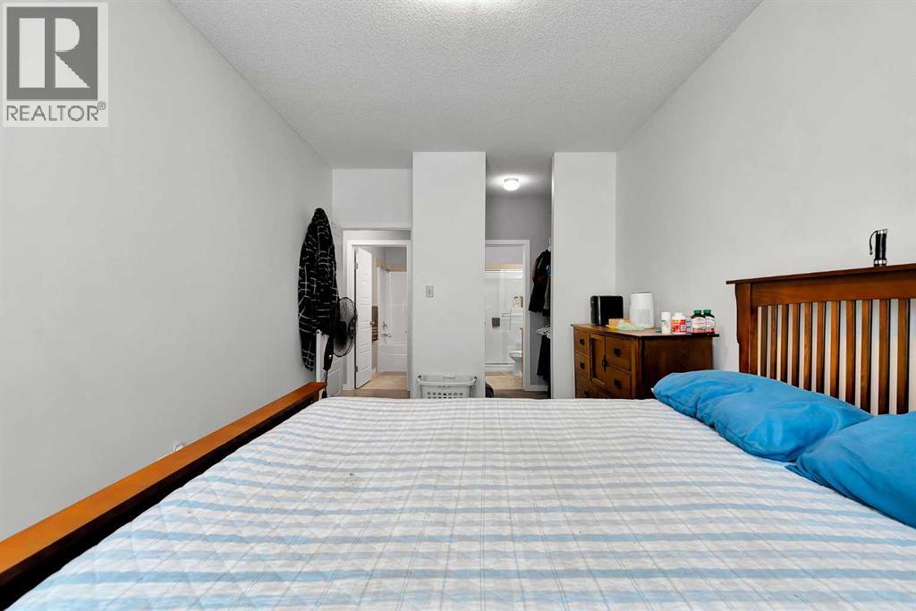 207 Sunset Drive, Cochrane