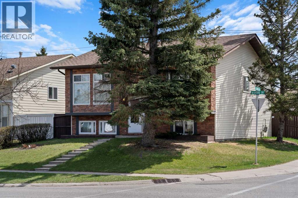 75 Bedford Drive NE - Image 2