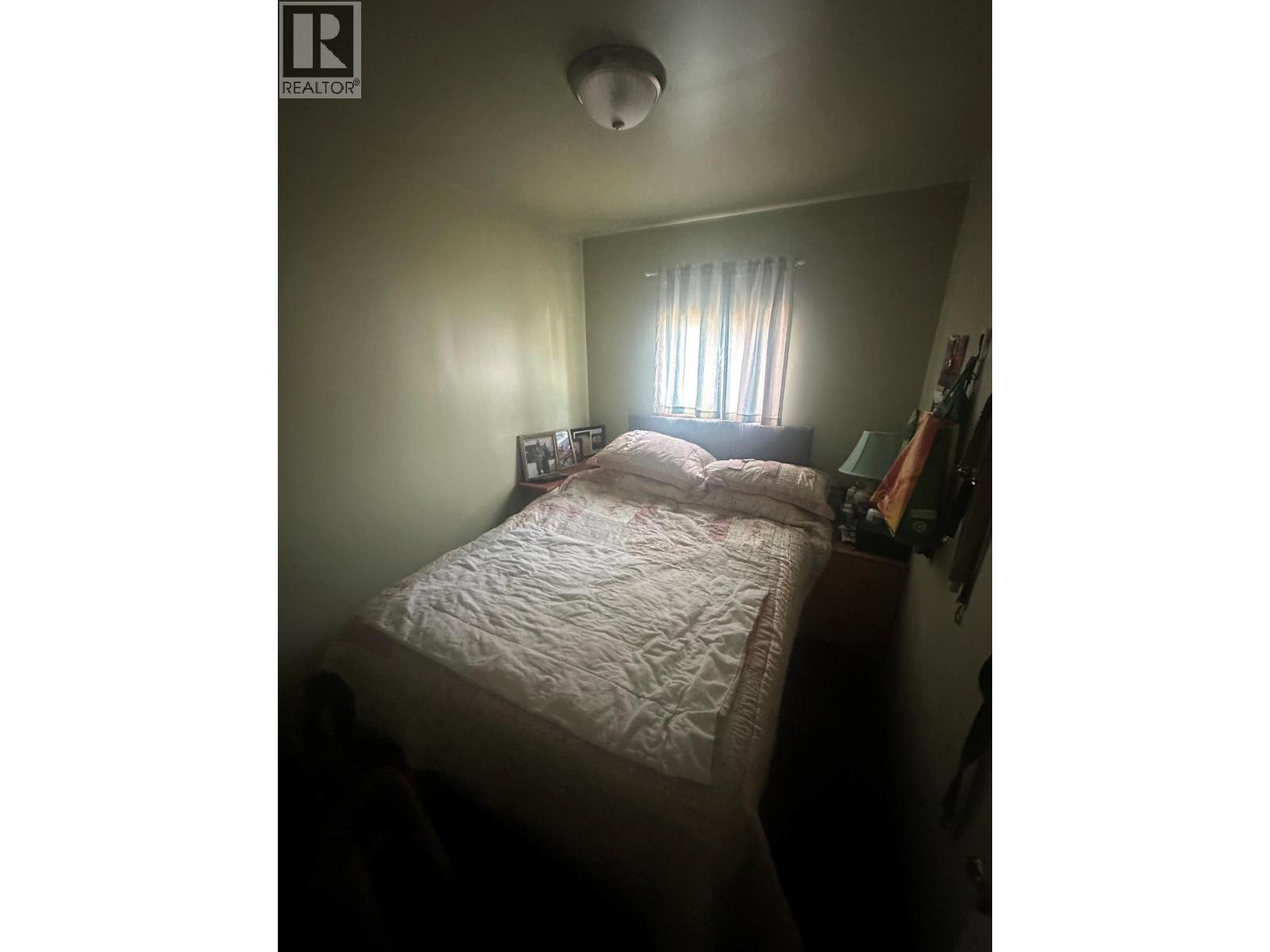 5229 44 Street SE - 8