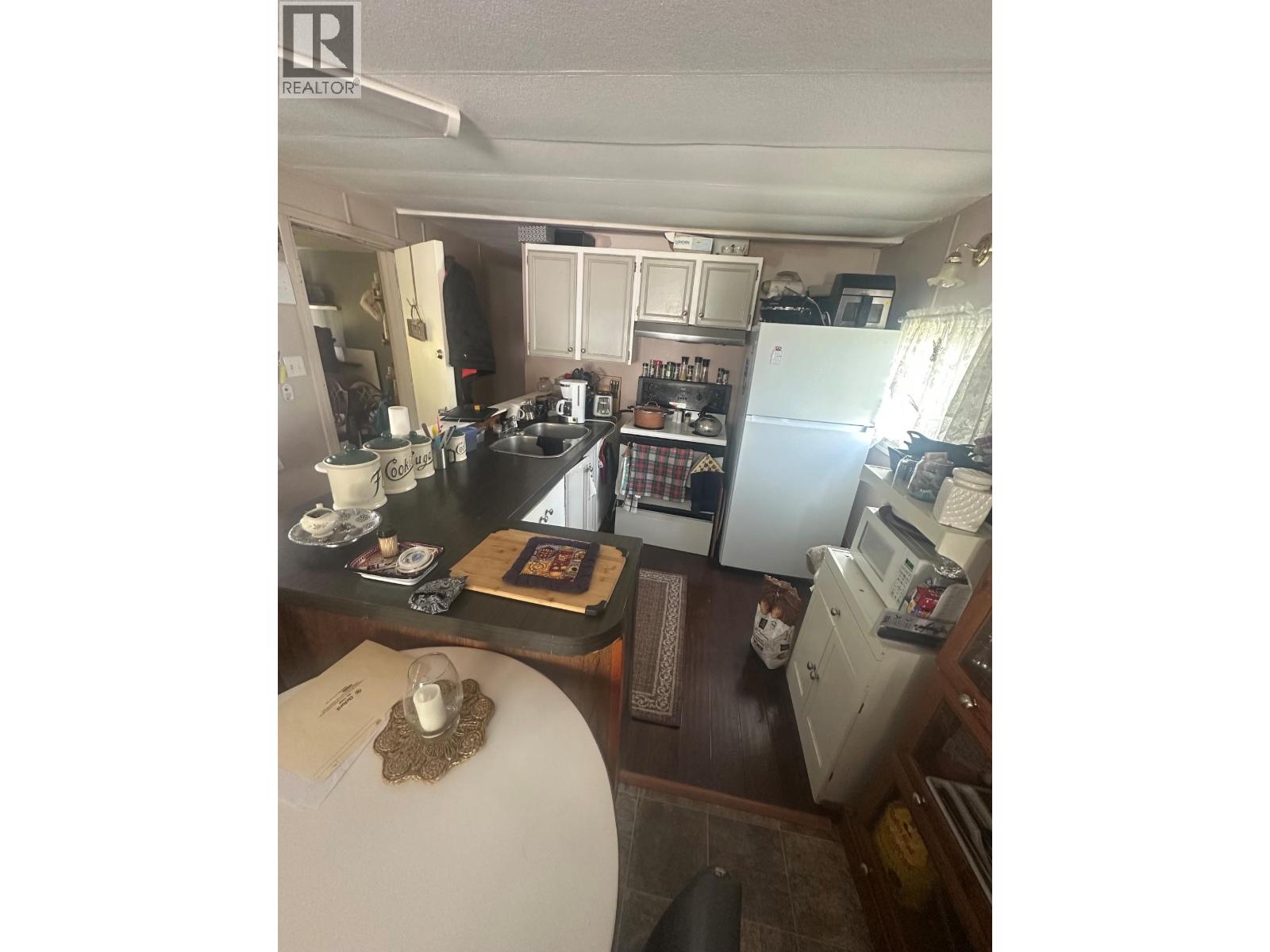 5229 44 Street SE - 2