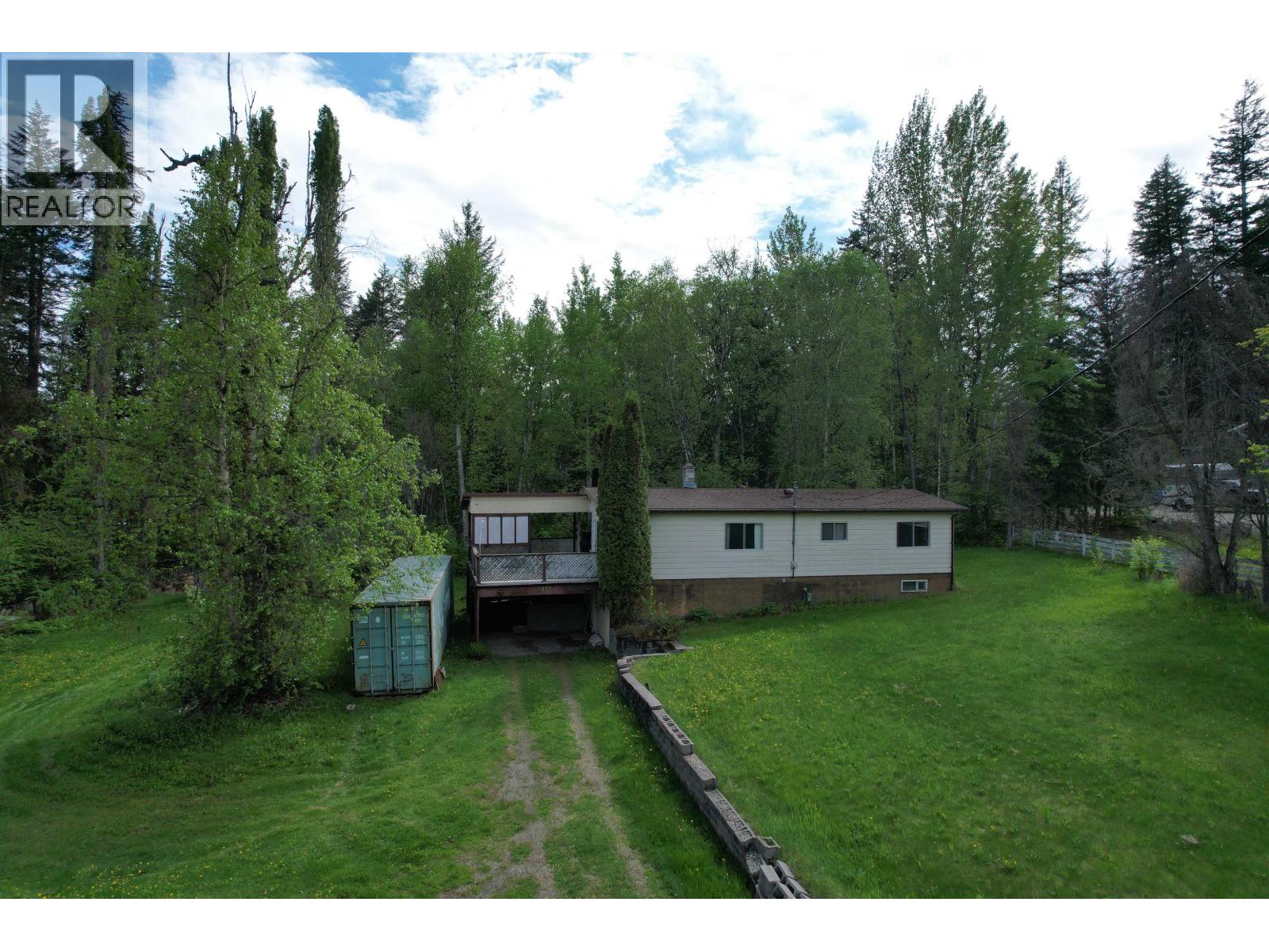 3813 LOLOFF CRESCENT - 1