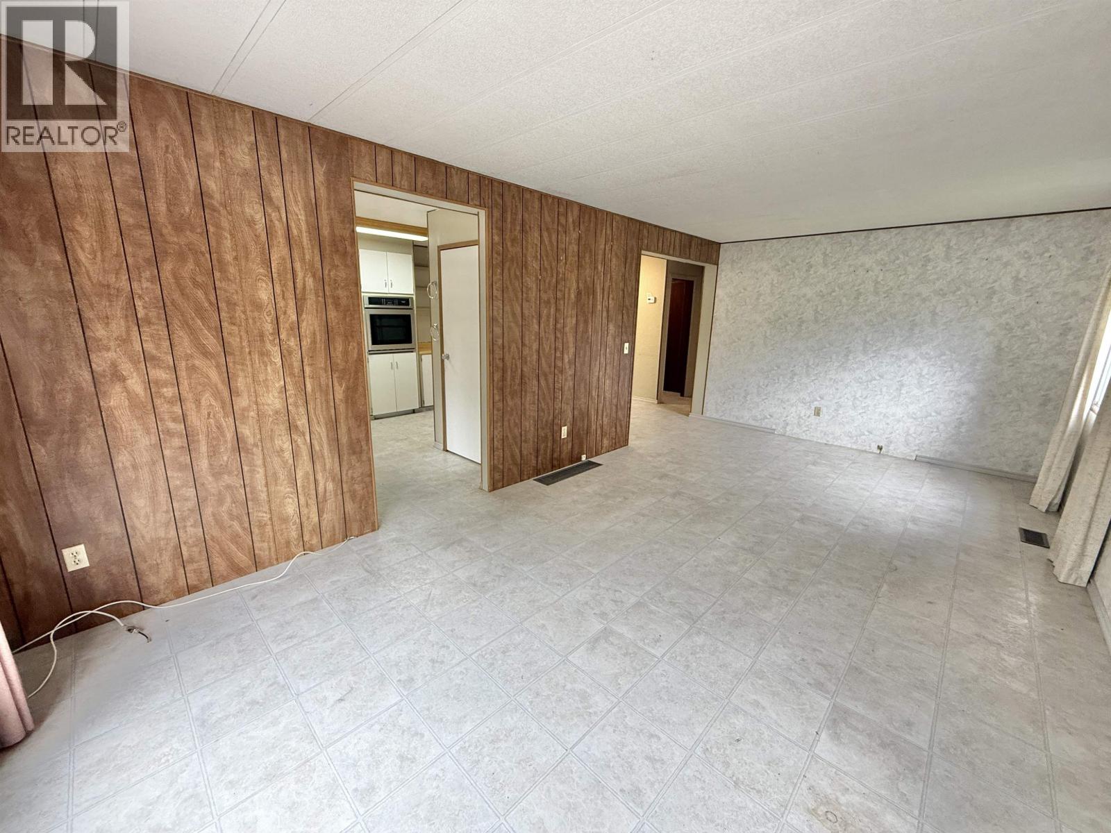 3813 LOLOFF CRESCENT - 13