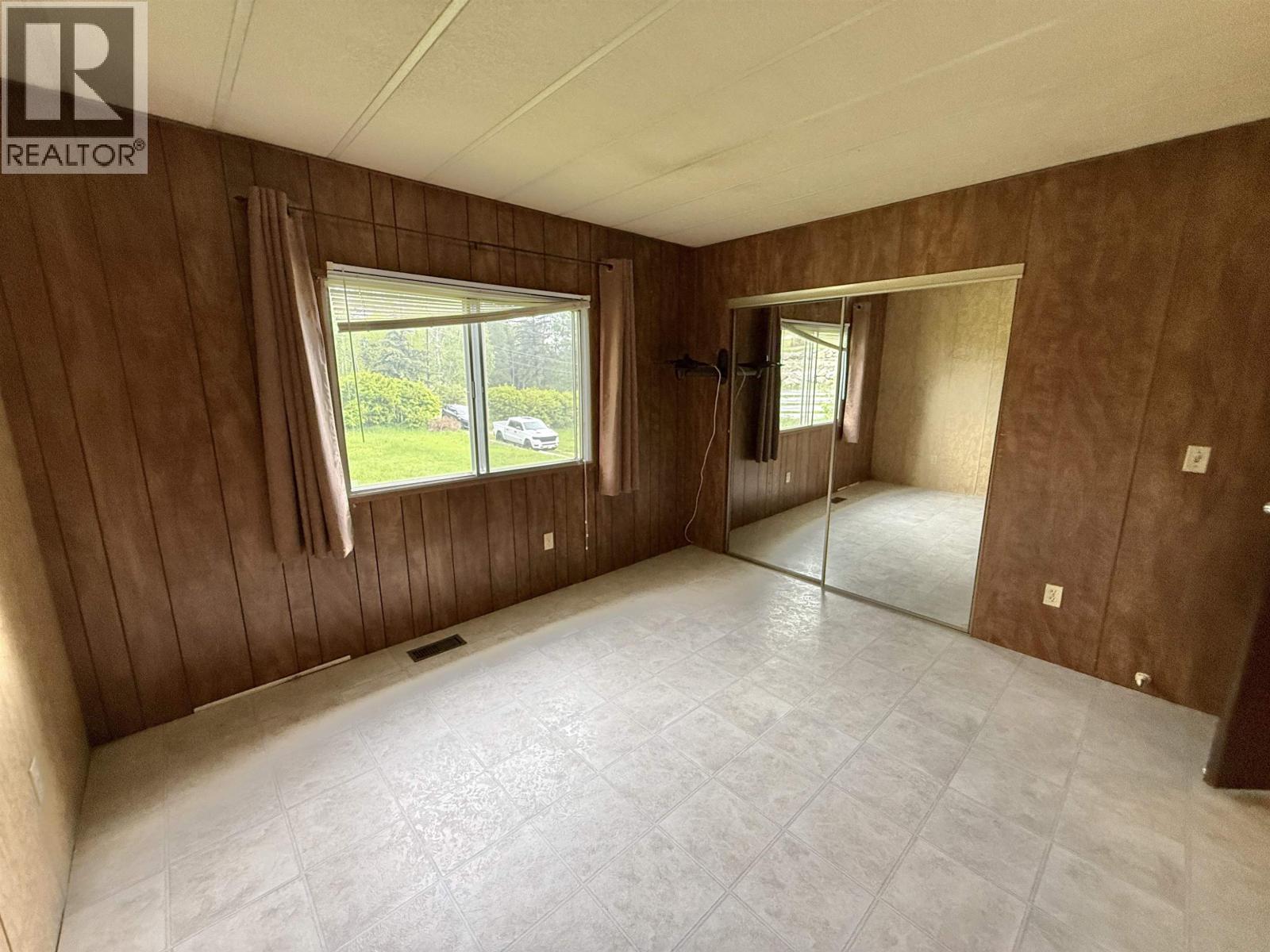 3813 LOLOFF CRESCENT - 19
