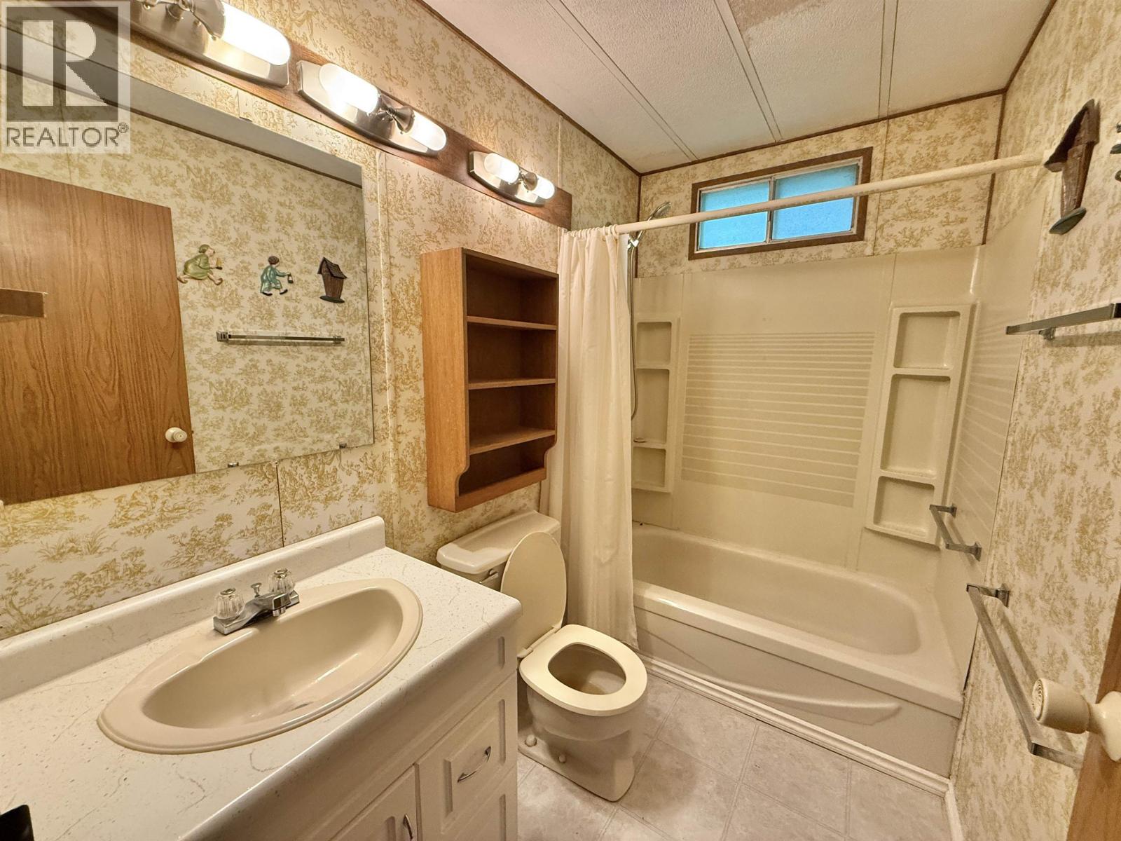 3813 LOLOFF CRESCENT - 24