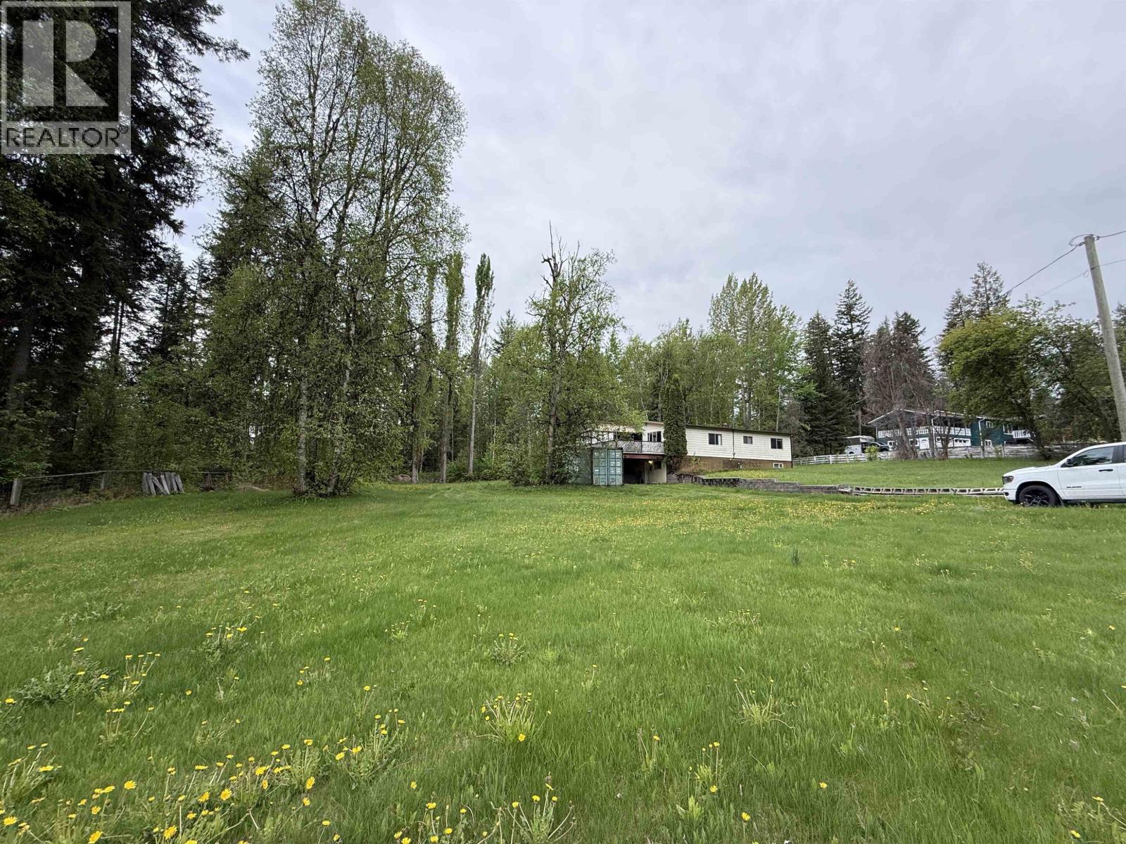 3813 LOLOFF CRESCENT - 4