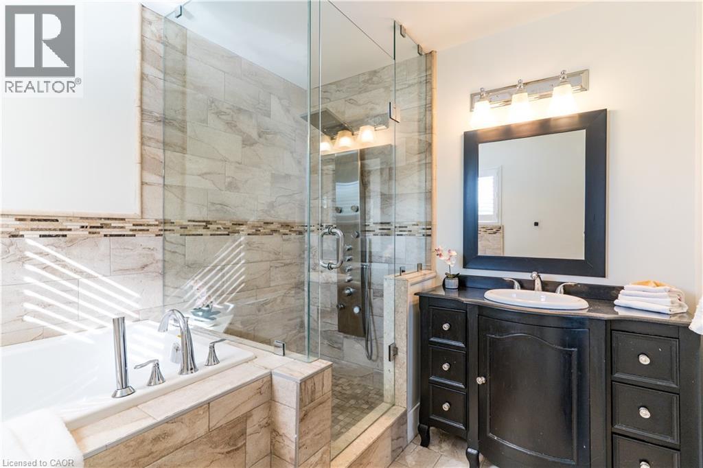 2 ORVIETO Court - 17