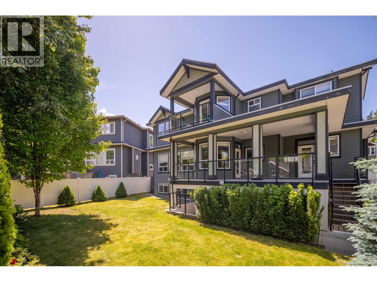 1031 JAY CRESCENT, Squamish