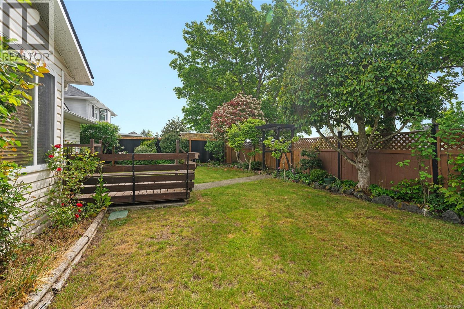 755 Ermineskin Ave - 35