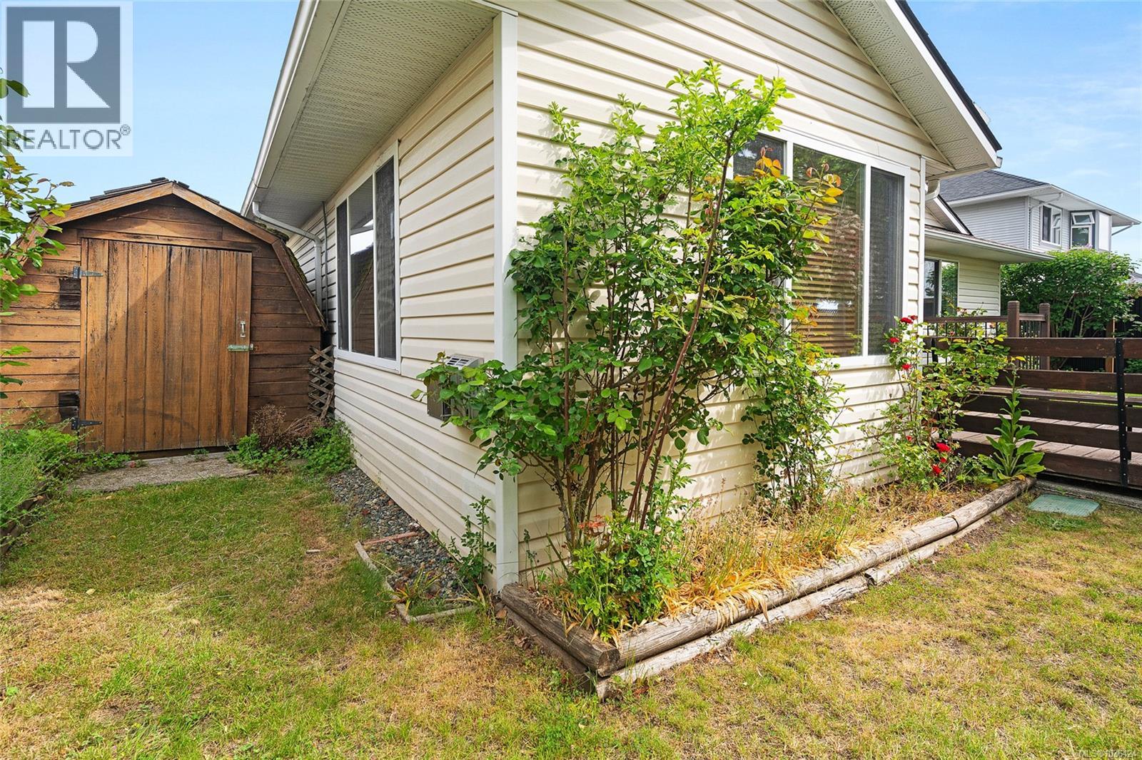 755 Ermineskin Ave - 34