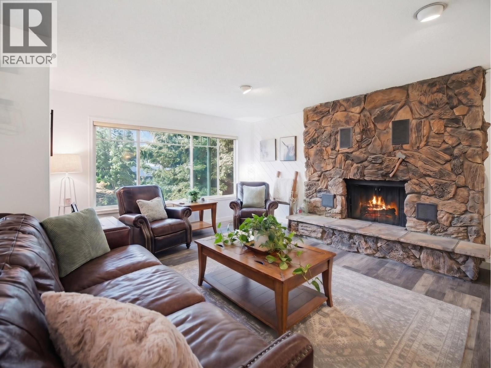 588 DURANGO Drive, Kamloops