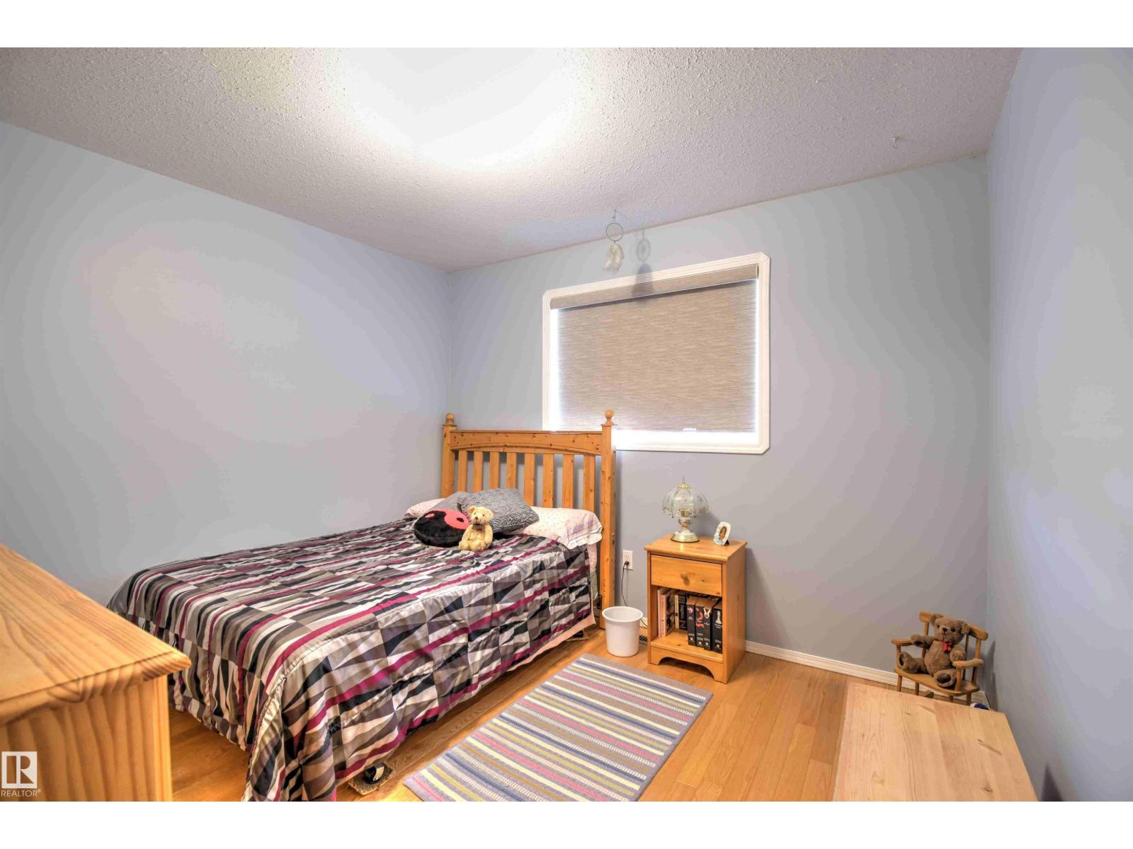 5426 53 AV — photo 19