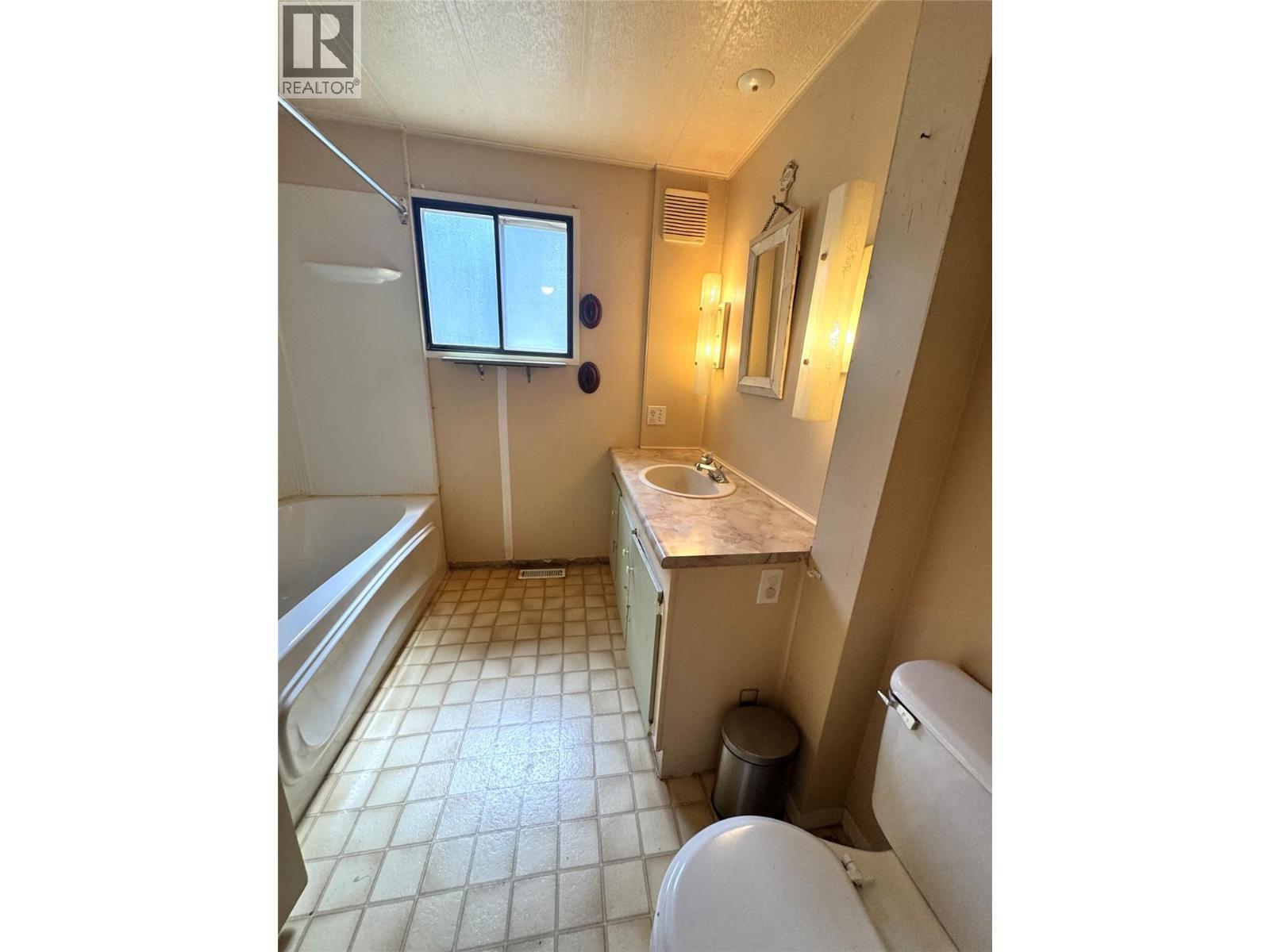 8487 97 Highway Unit# 30, Oliver