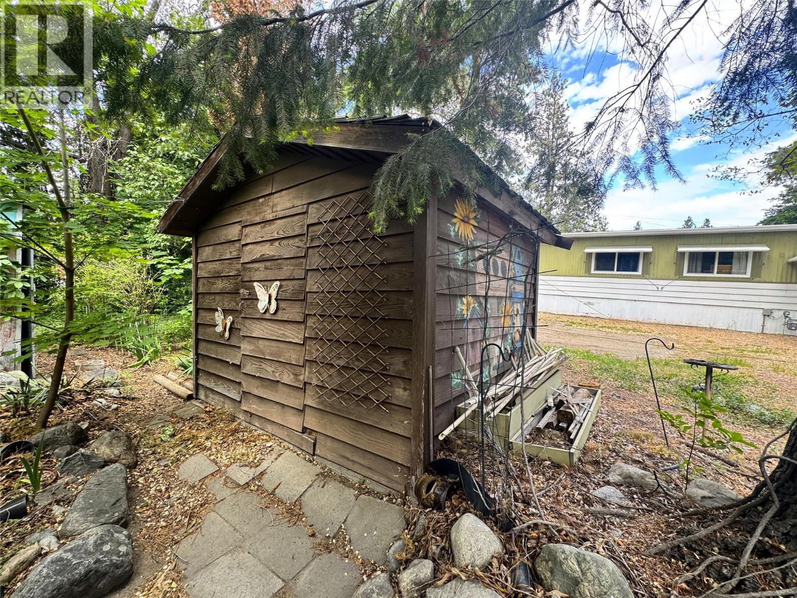 8487 97 Highway Unit# 30, Oliver