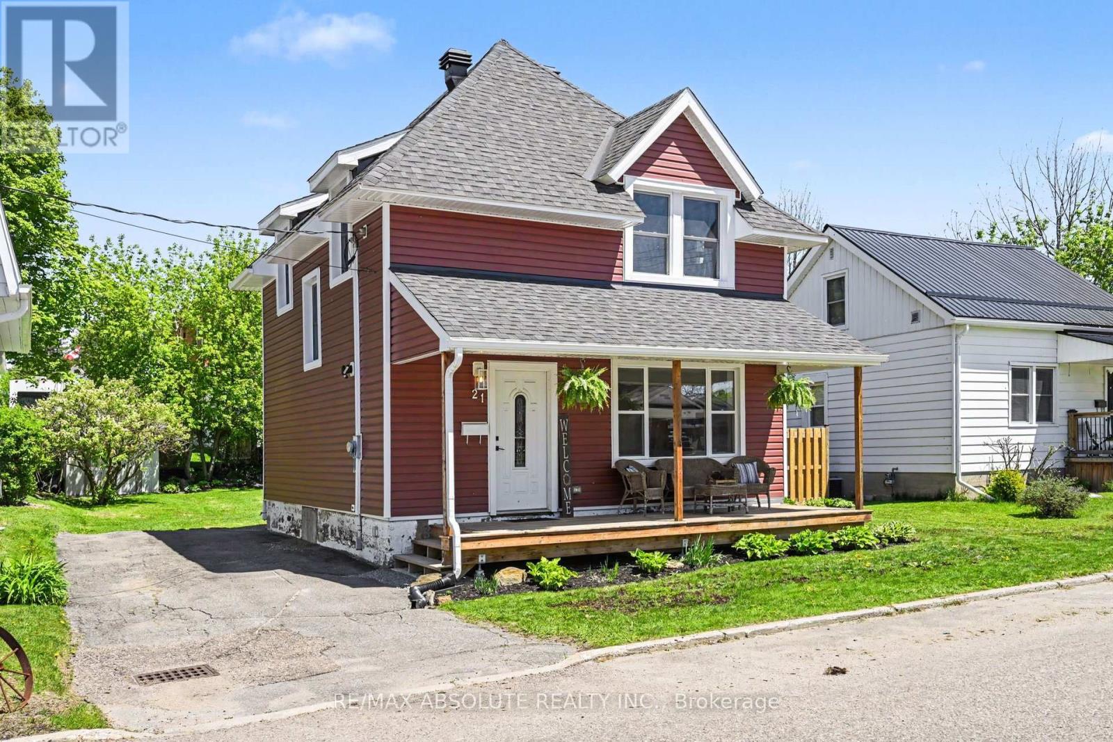 21 BANK STREET N - Image 3