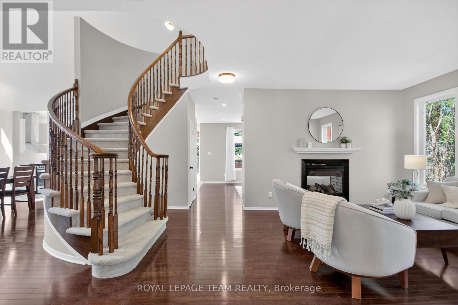121 MUSKEGO CRESCENT - 8