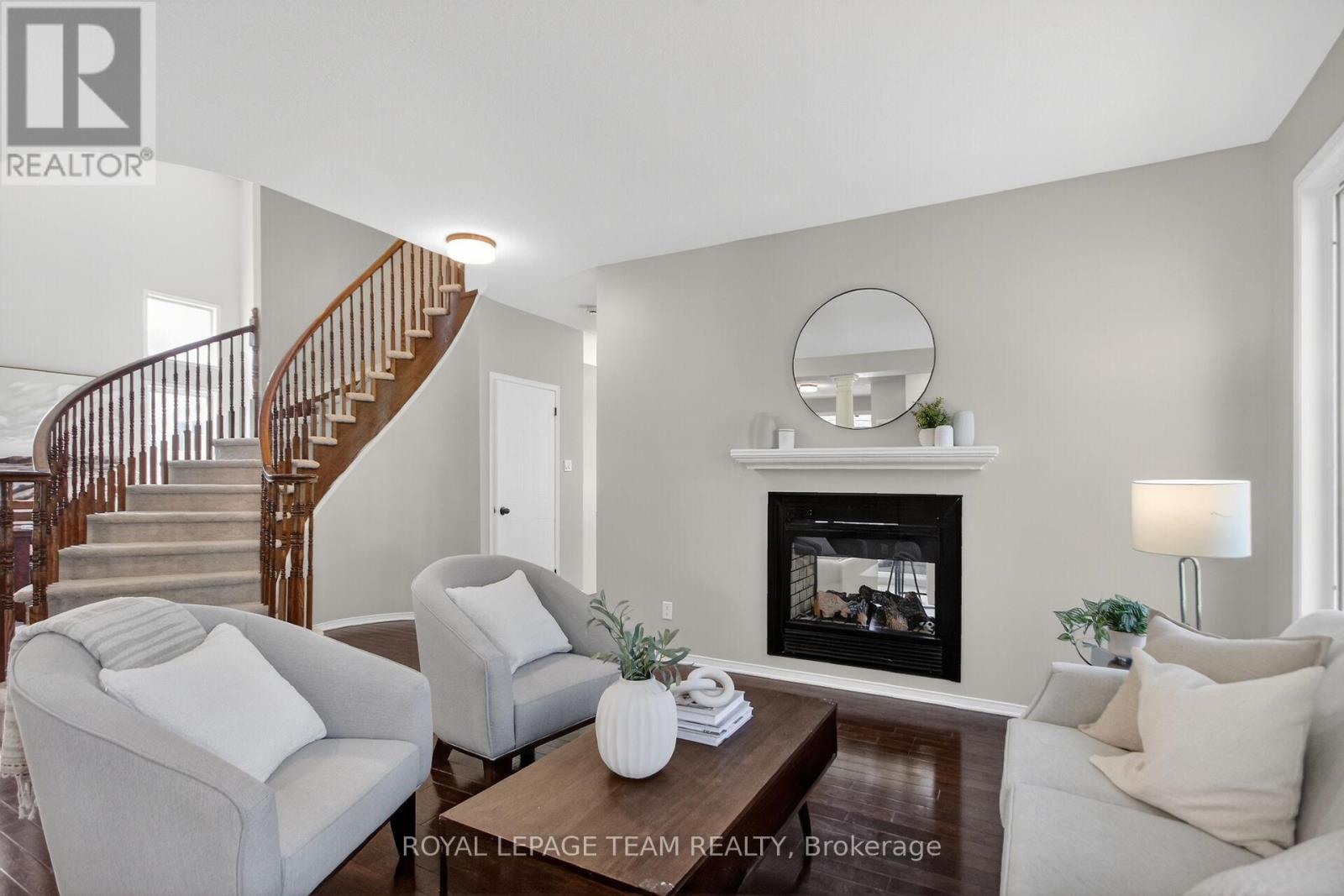 121 MUSKEGO CRESCENT - 9