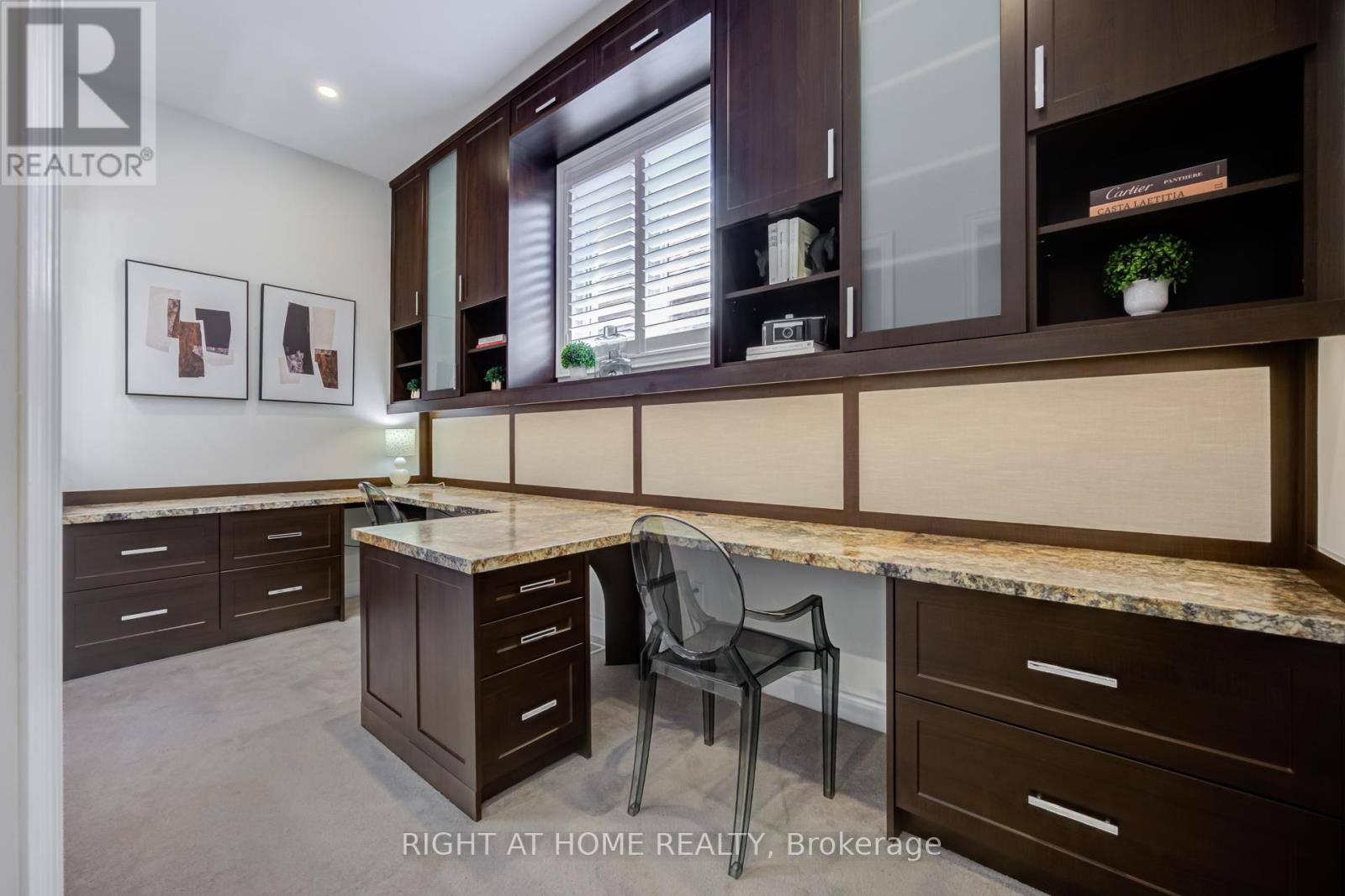 12 LABRIOLA COURT - 16