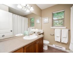 1850 Wood Duck Way, Cultus Lake South, Lindell Beach, BC V2R0E1 Photo 11