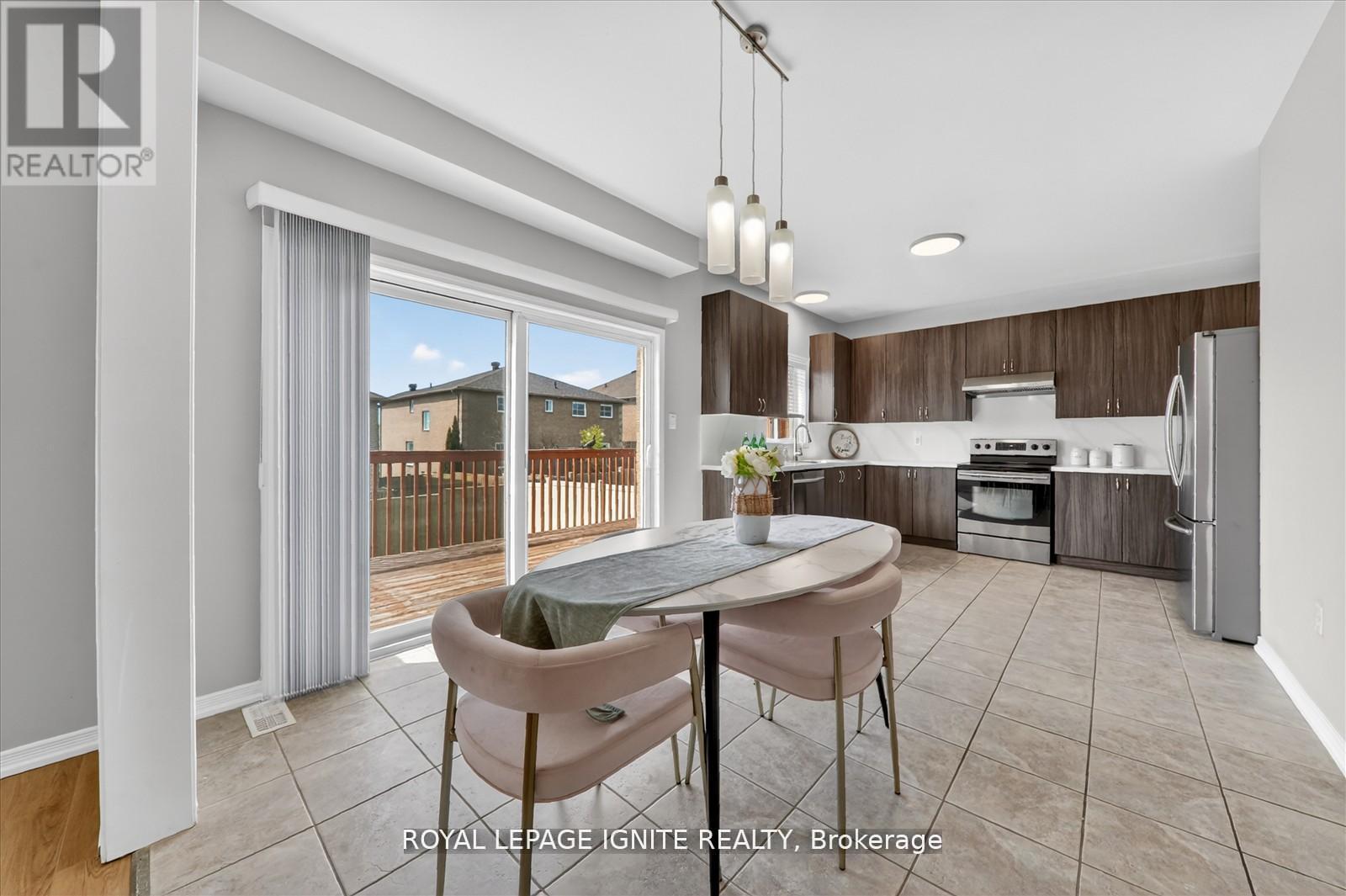 1447 BASSINGTHWAITE COURT - 13