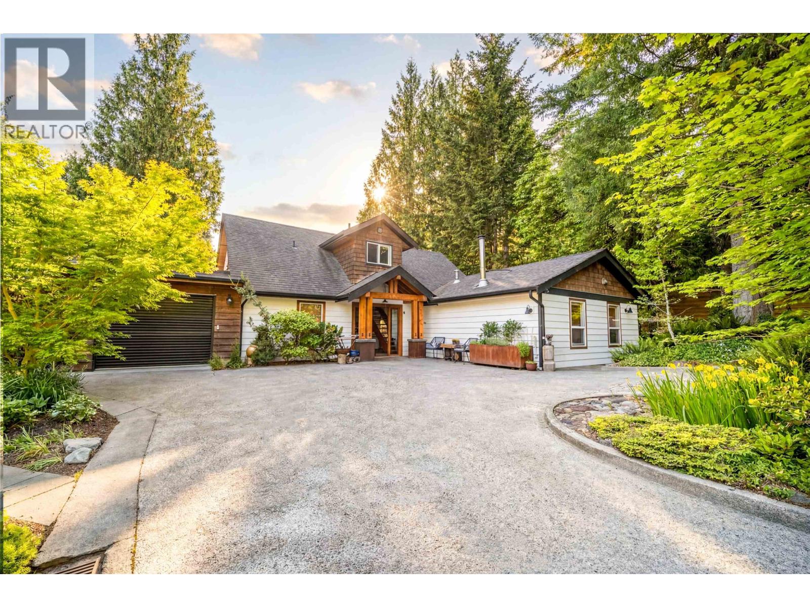 40495 N HIGHLANDS WAY, Squamish