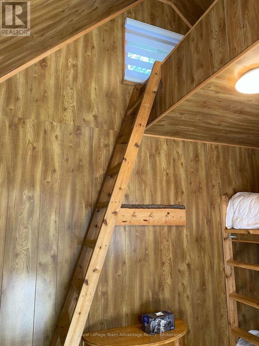 8 FIREFLY WAY - 33