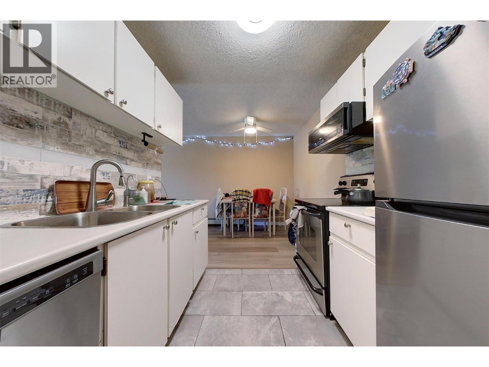 #209 1108 23RD  N Avenue - 4