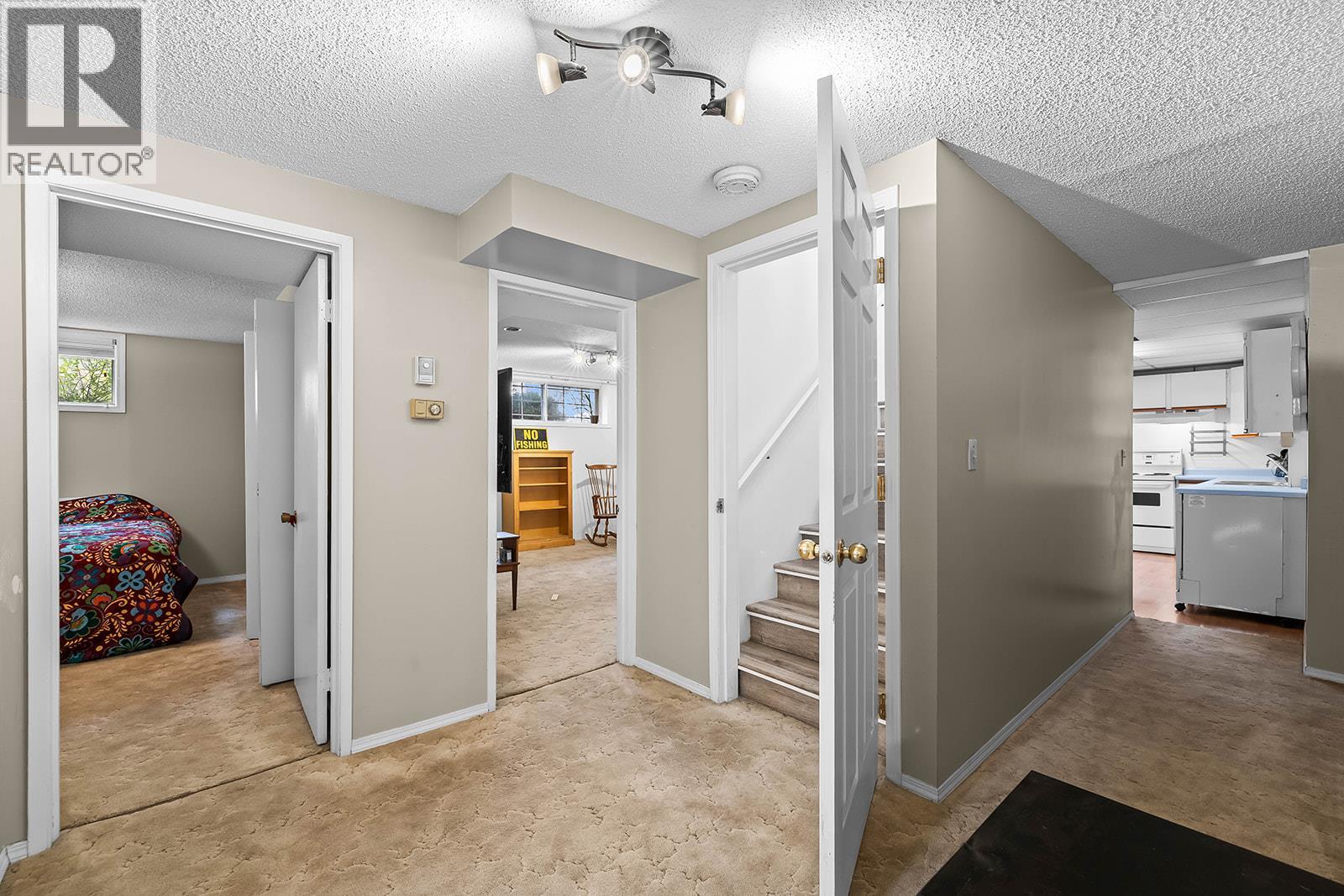  650 Dougall Road South, Kelowna