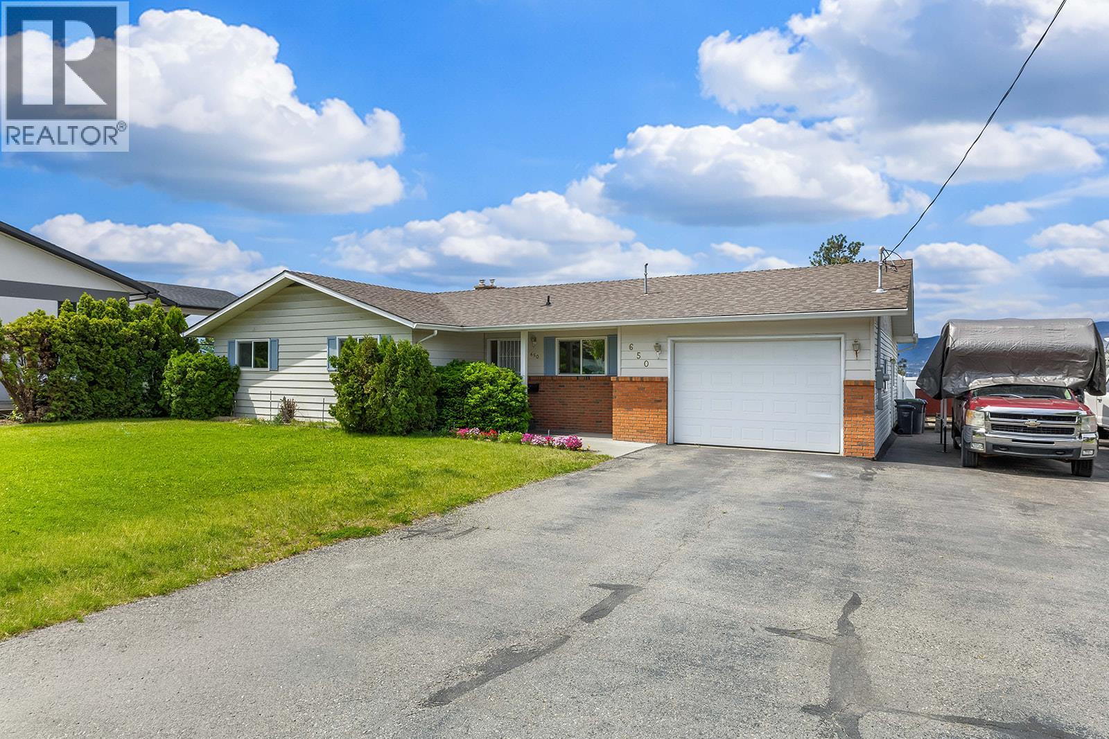 650 Dougall Road S - 9