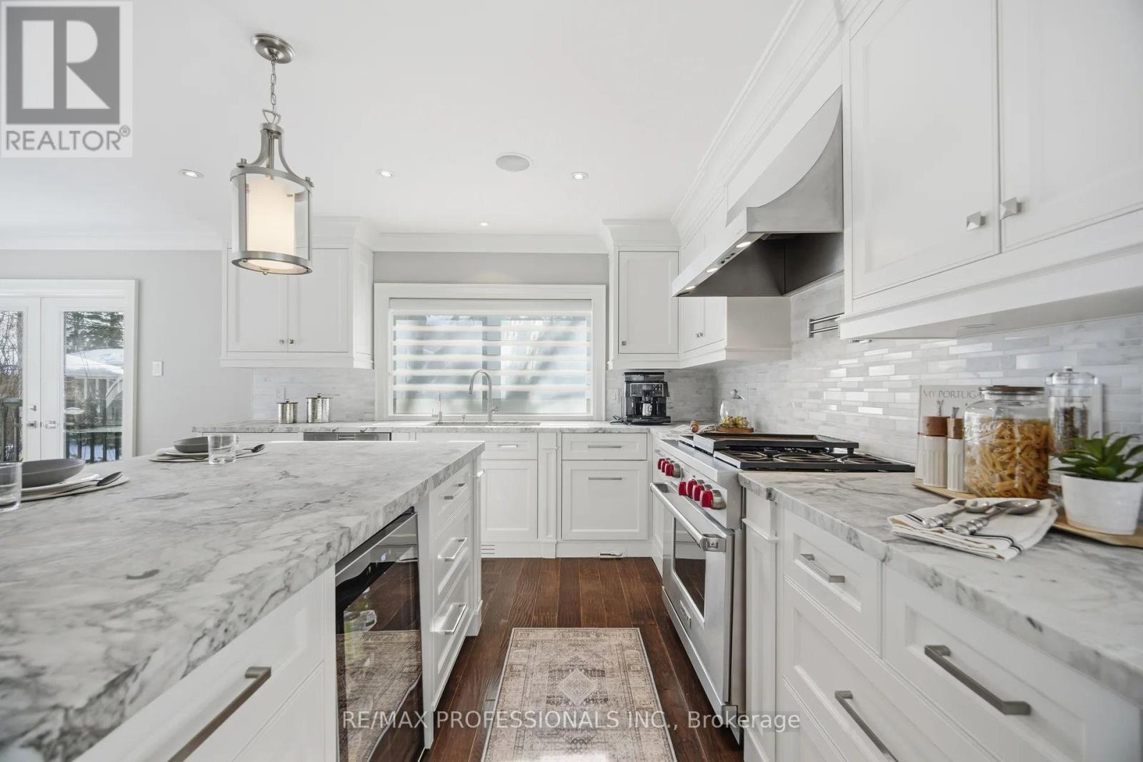 12 WALFORD ROAD - 14
