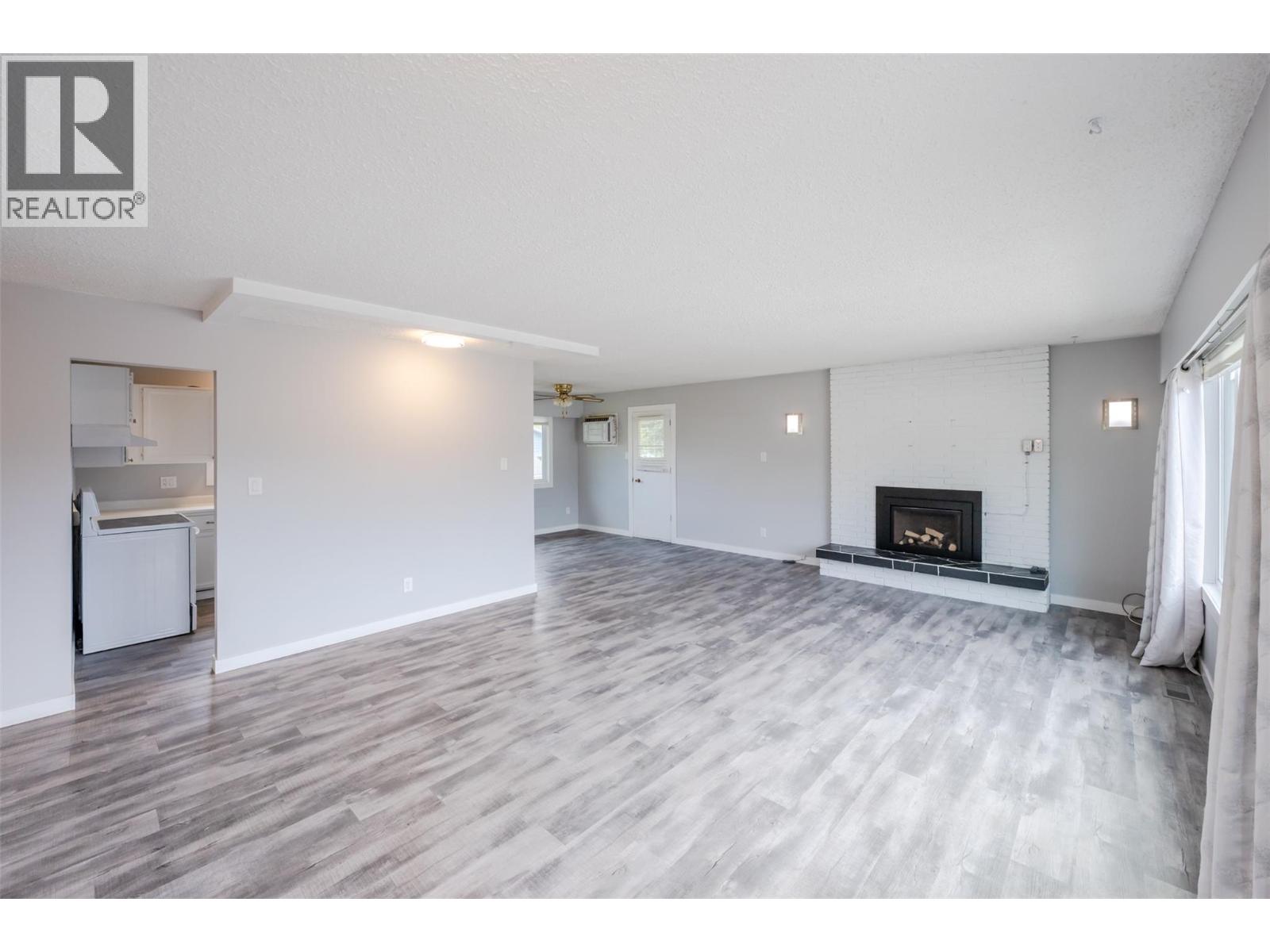 11512 Harvey Street - 25