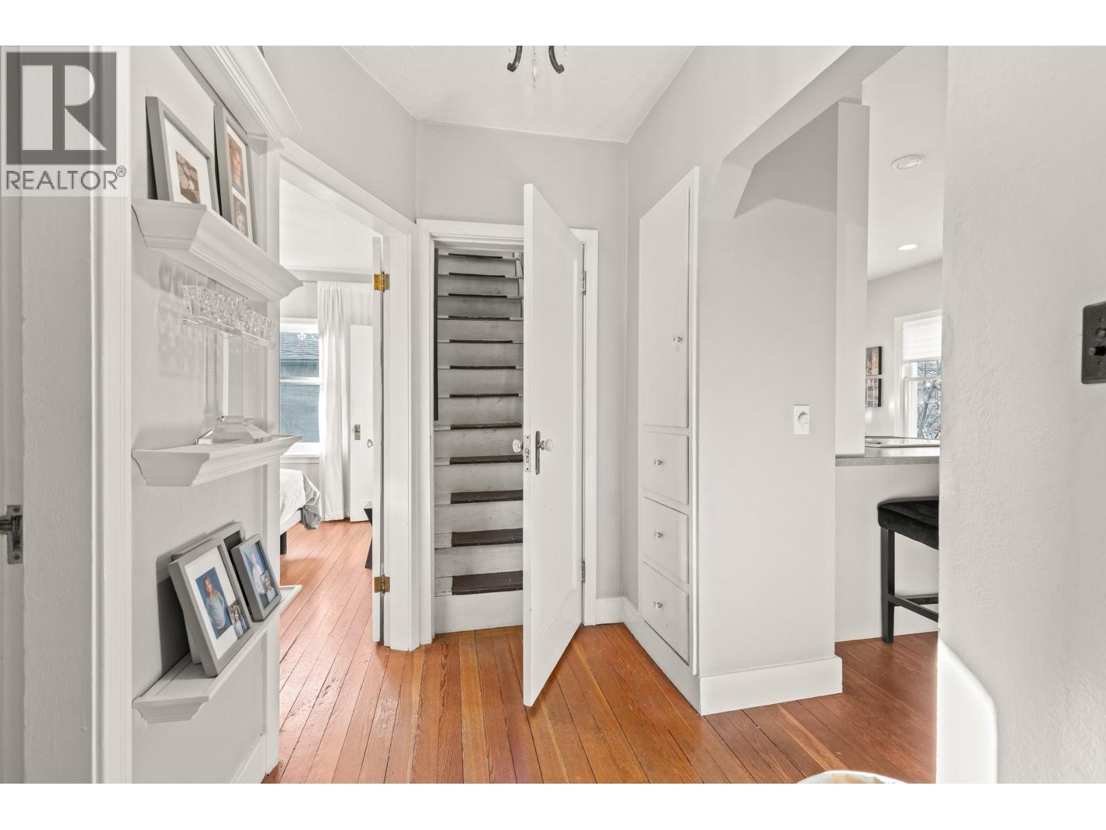 817 Fuller Avenue - 11