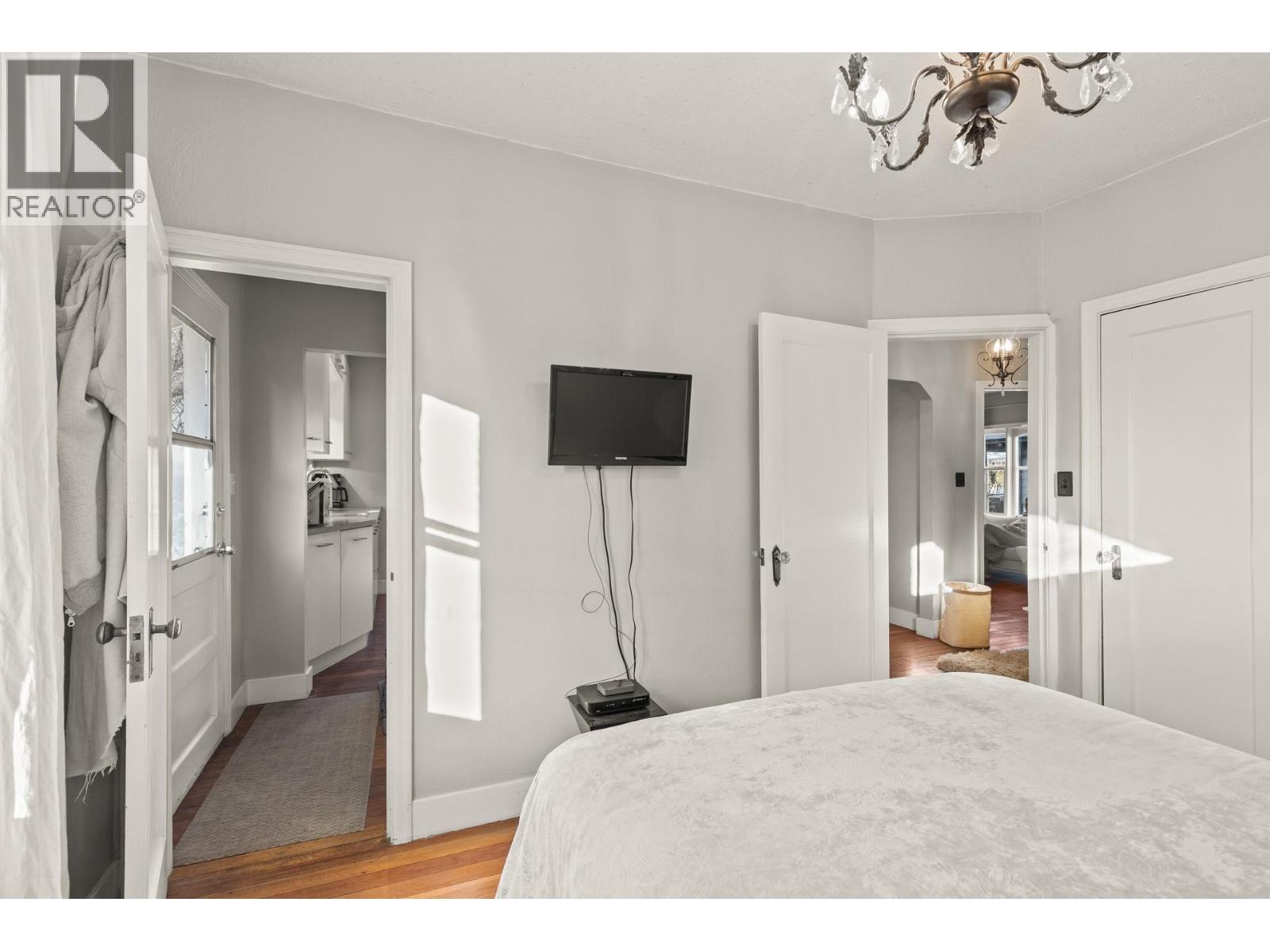 817 Fuller Avenue - 14