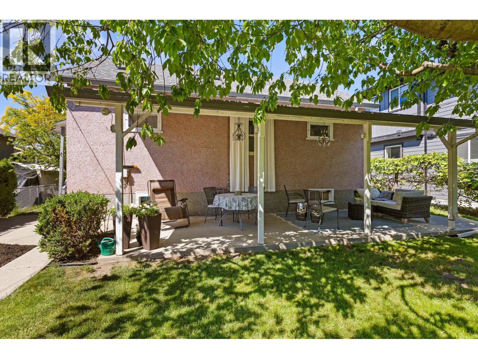 817 Fuller Avenue - 29