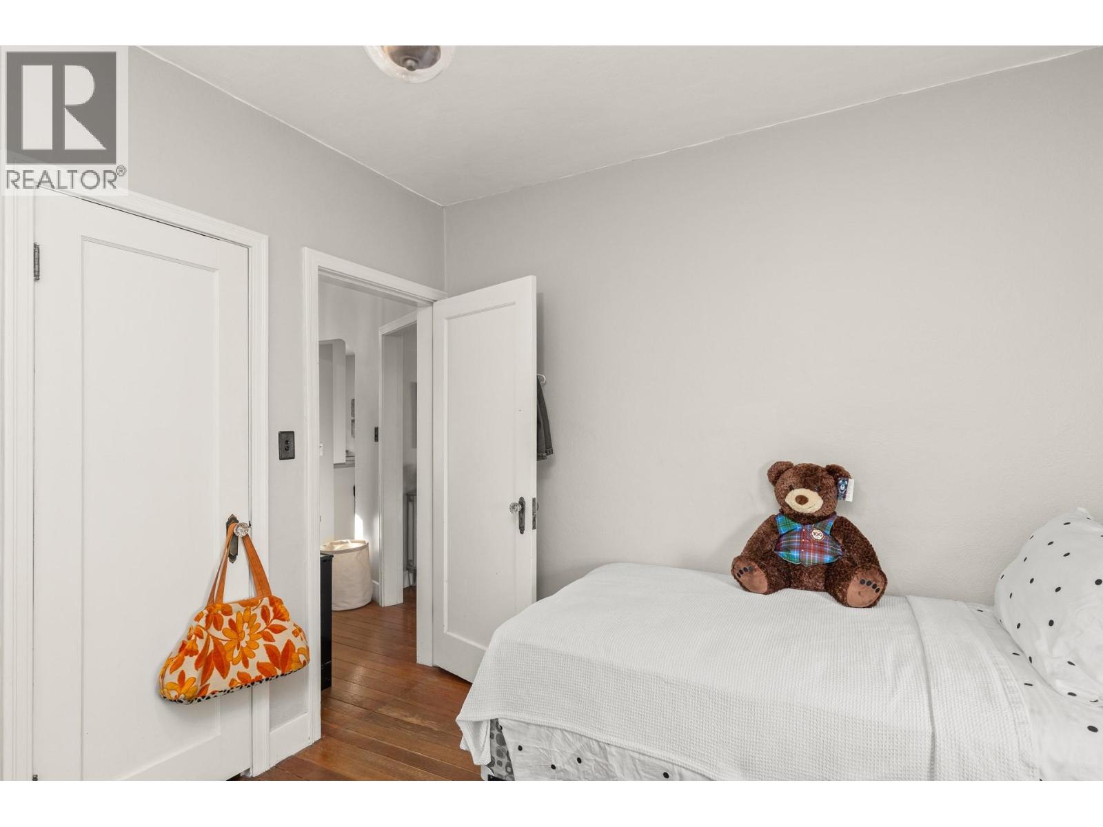 817 Fuller Avenue - 9