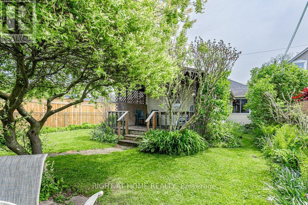 86 MANITOBA STREET - 31