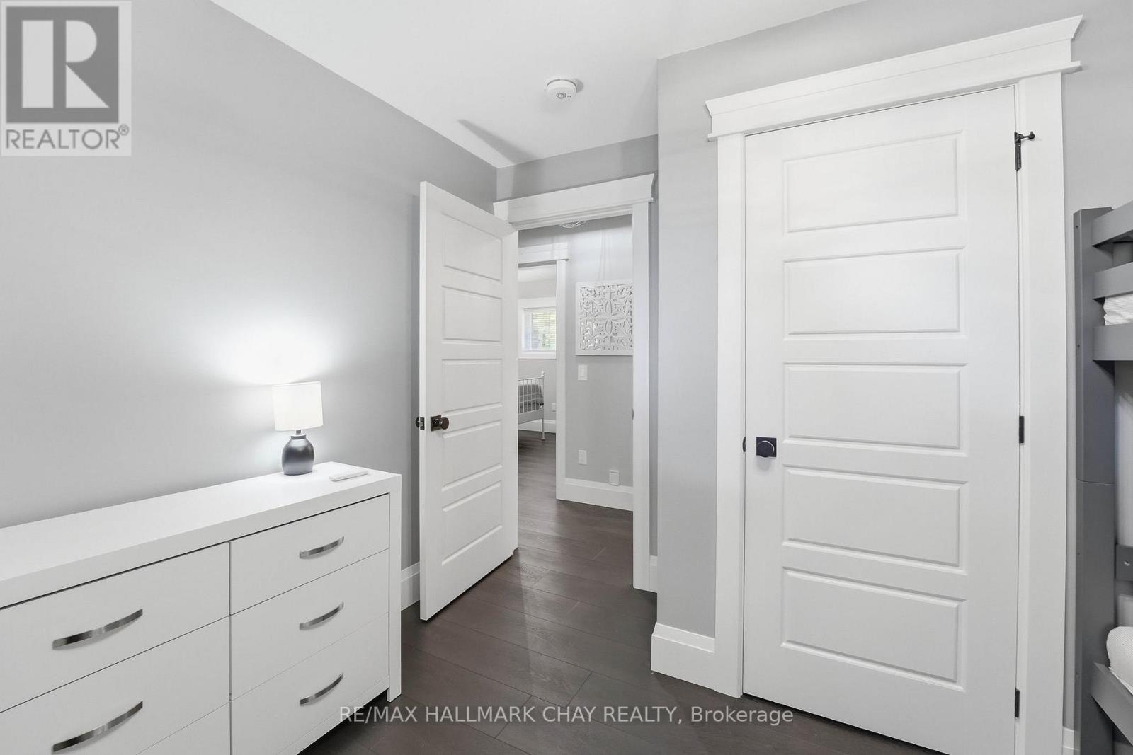 18 BAKER BOULEVARD - 30
