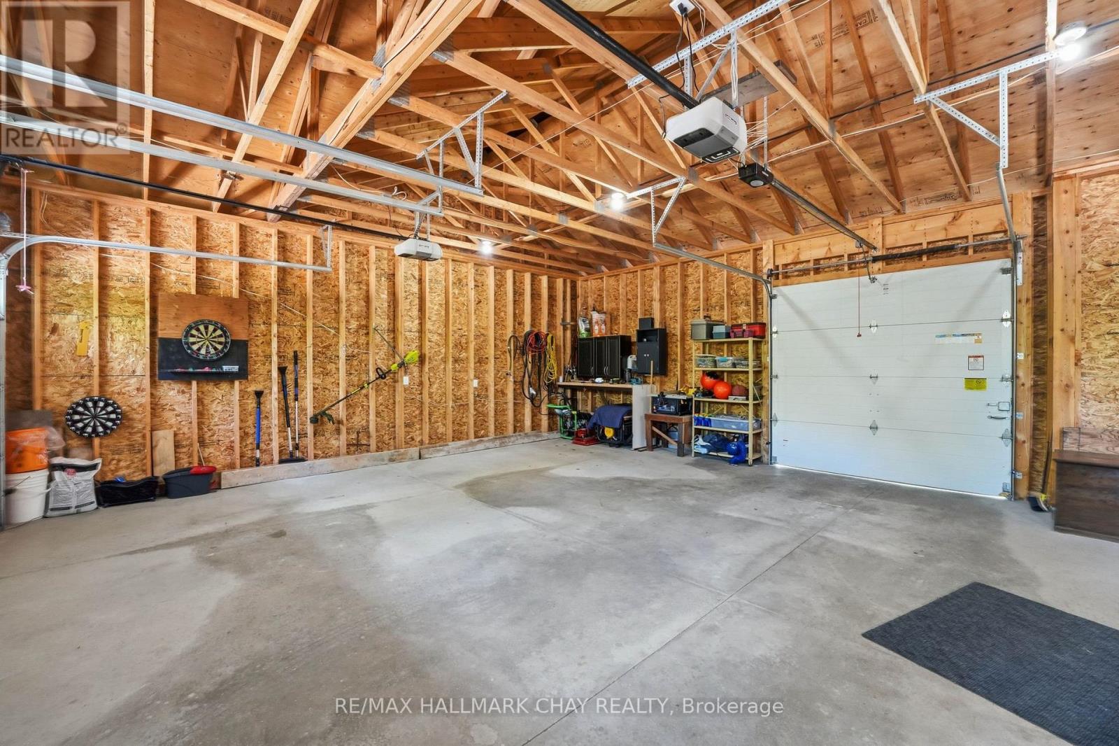 18 BAKER BOULEVARD - 40