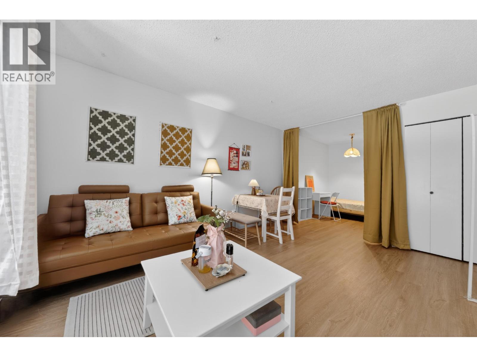 105 8700 E ACKROYD ROAD, Richmond