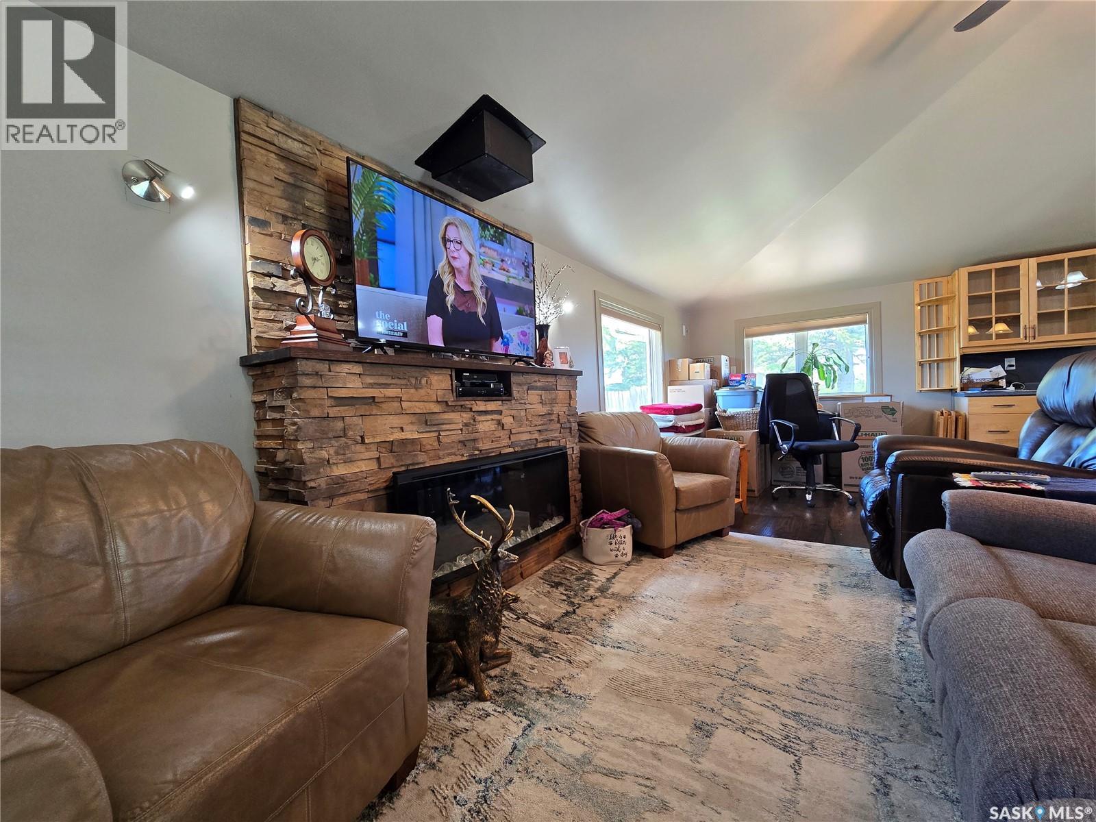 43 ASSINIBOIA AVENUE - 10