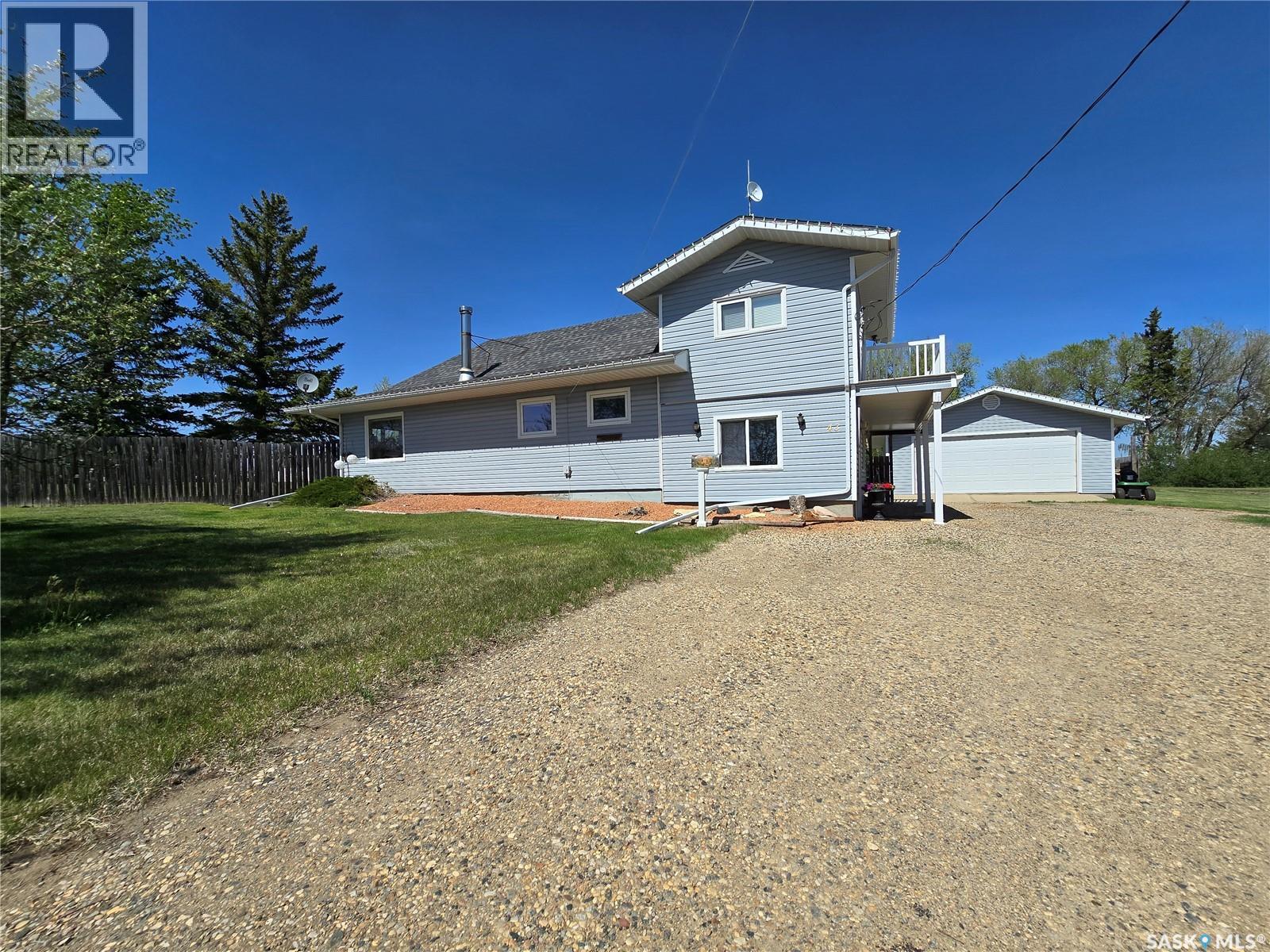 43 ASSINIBOIA AVENUE - 2