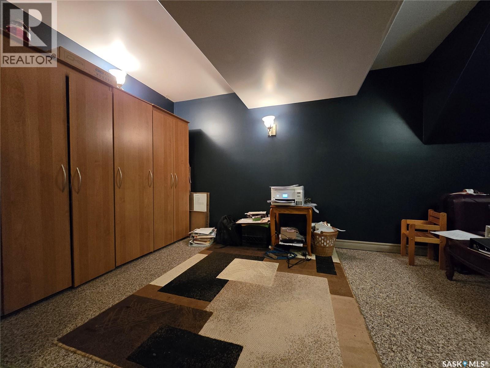 43 ASSINIBOIA AVENUE - 24