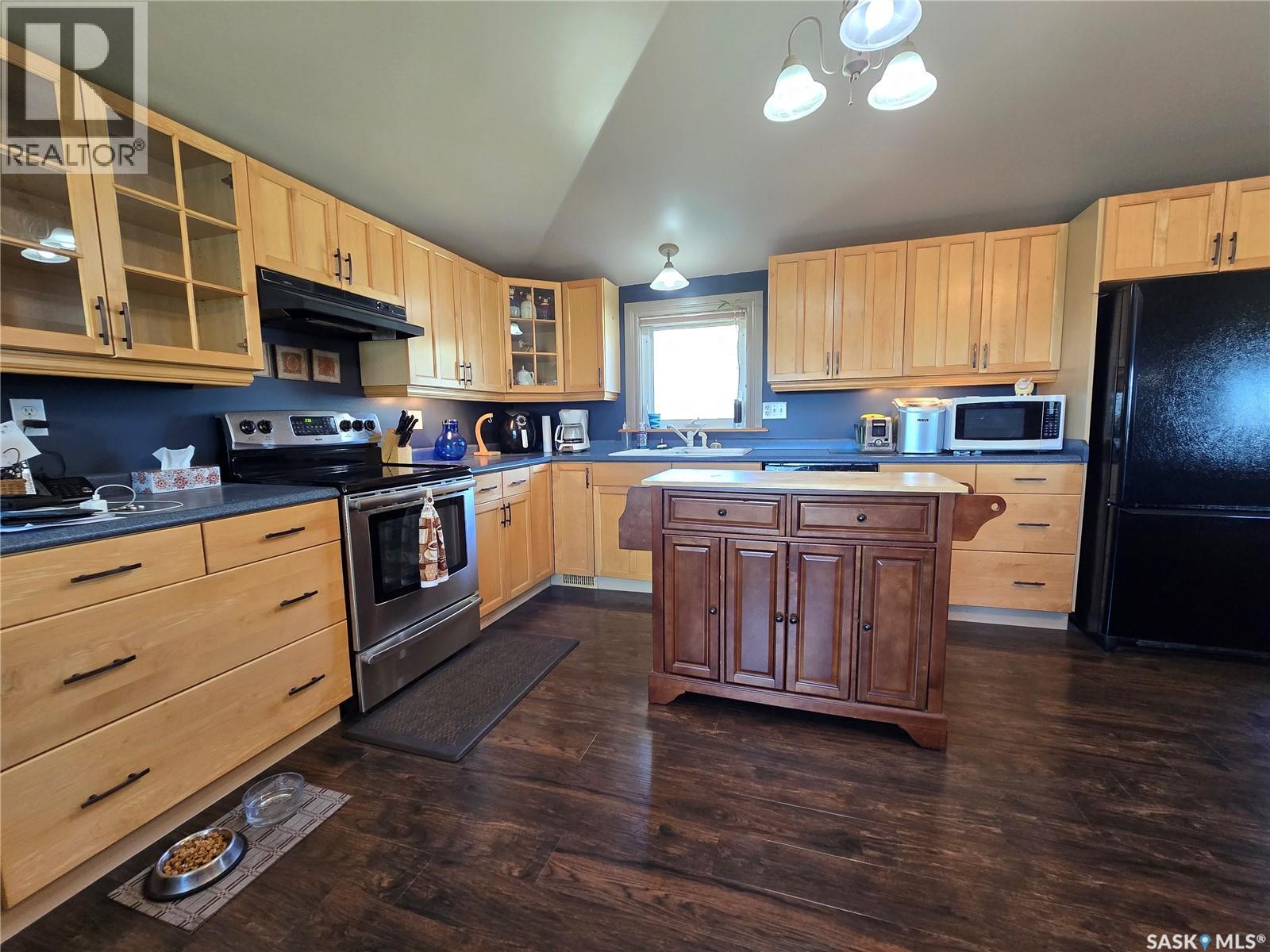 43 ASSINIBOIA AVENUE - 4