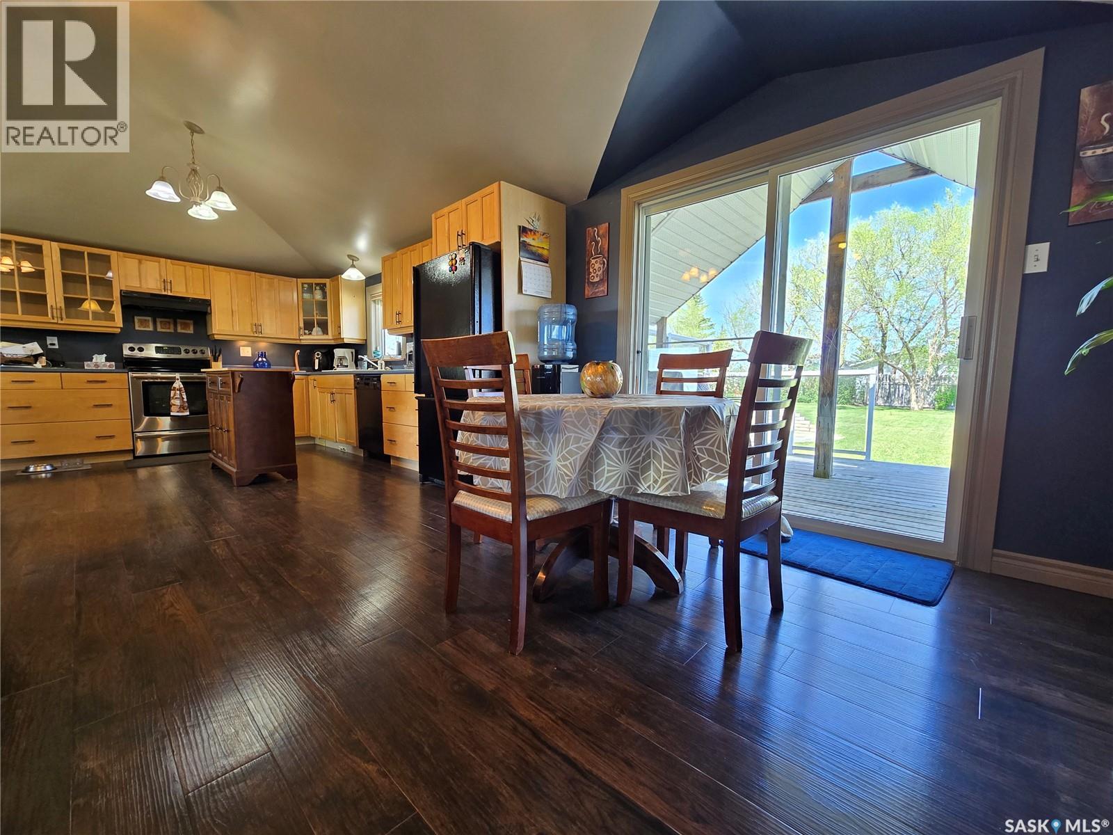 43 ASSINIBOIA AVENUE - 7