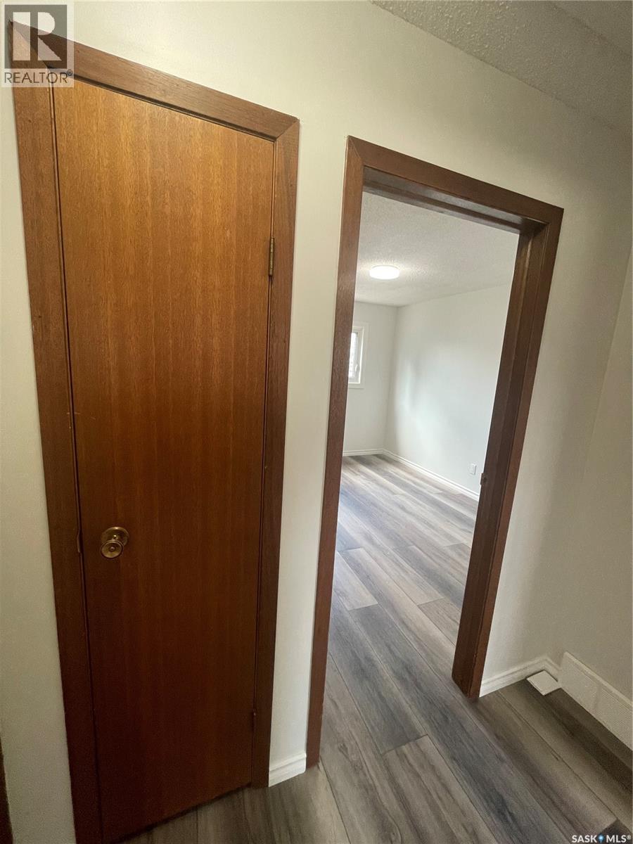 1510 McKercher DRIVE - 23