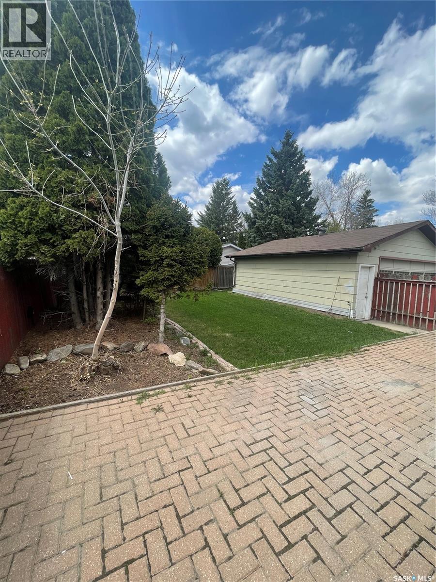 1510 McKercher DRIVE - 45
