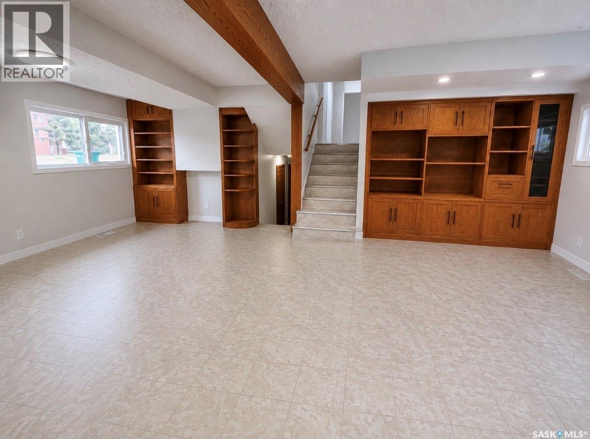 1510 McKercher DRIVE - 31