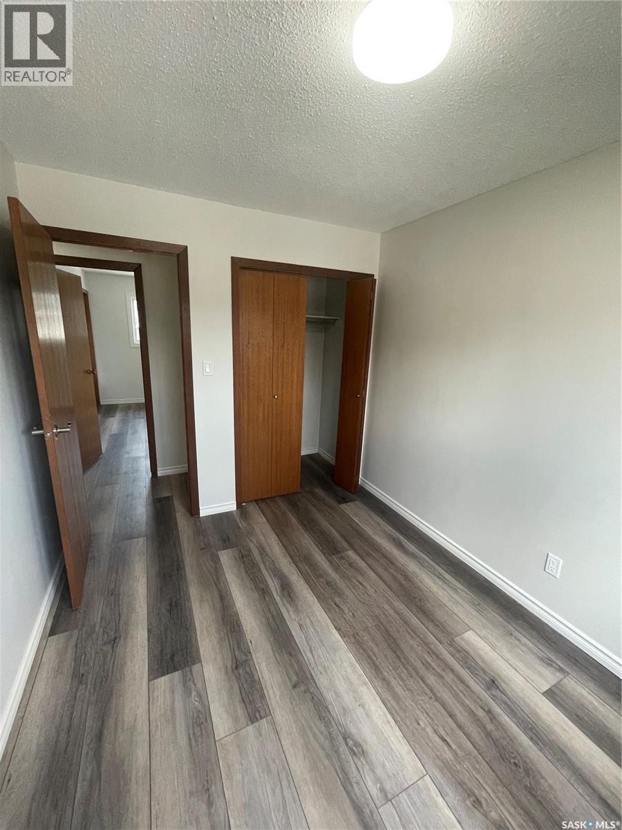 1510 McKercher DRIVE - 22