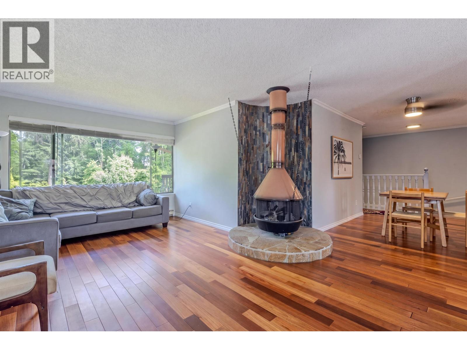 8074 -8076 19TH Avenue - photo 2